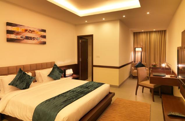 העיר בנגלור 24 Tech Hotel מראה חיצוני תמונה