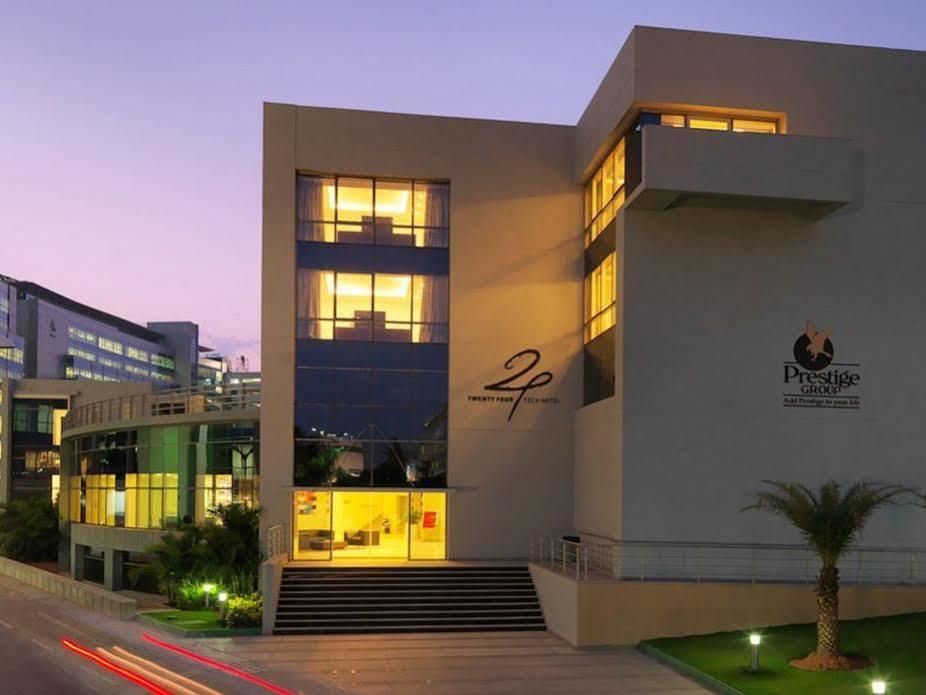 העיר בנגלור 24 Tech Hotel מראה חיצוני תמונה