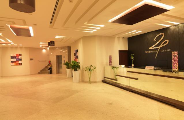 העיר בנגלור 24 Tech Hotel מראה חיצוני תמונה